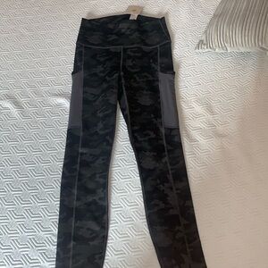 Fabletics camo leggings